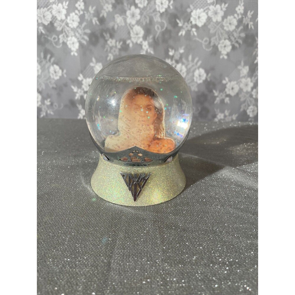 Katy Perry Prism Album Snow Globe Roar MTV TRL Pop Music Culture